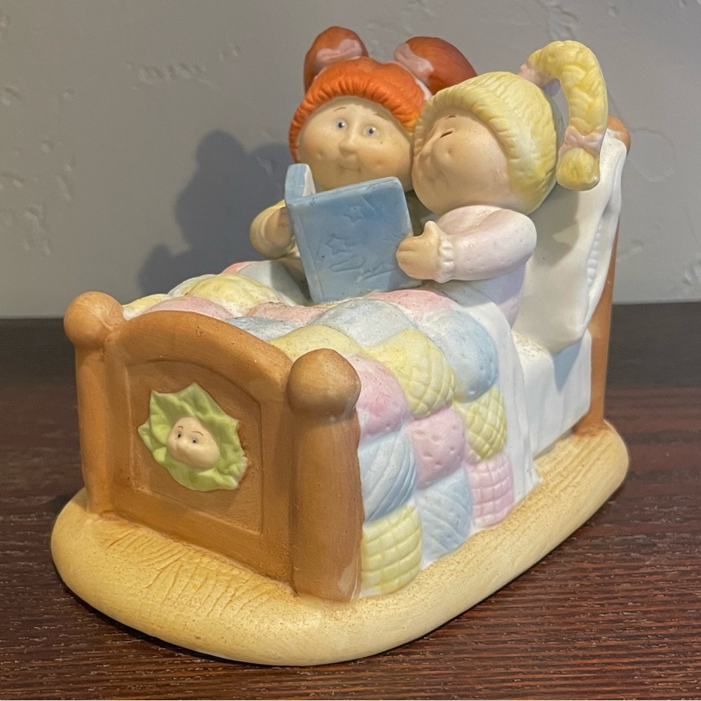 Vintage 1984 Cabbage Patch Kids "Bedtime Story" Porcelain Figurine
